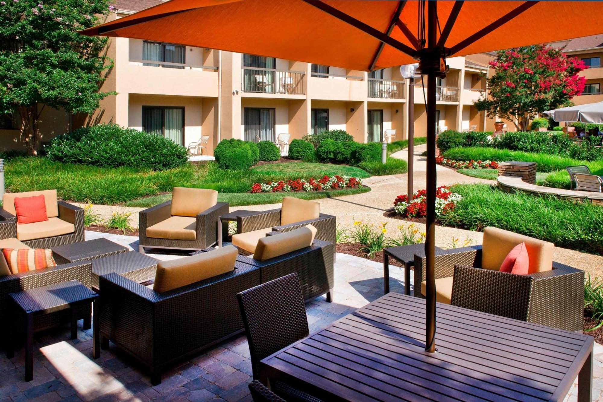 Courtyard By Marriott New Carrollton Landover Exterior foto