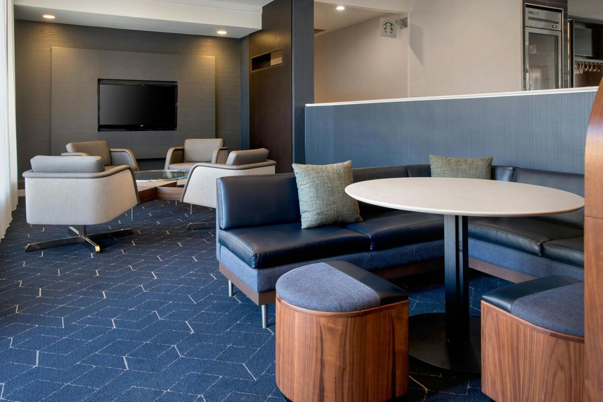 Courtyard By Marriott New Carrollton Landover Exterior foto